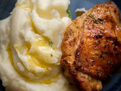 Pulpa de pui dezosata si piure de cartofi - 350g