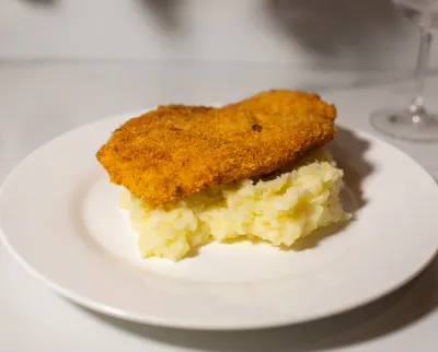 Snitel de pui si piure de cartofi 350g