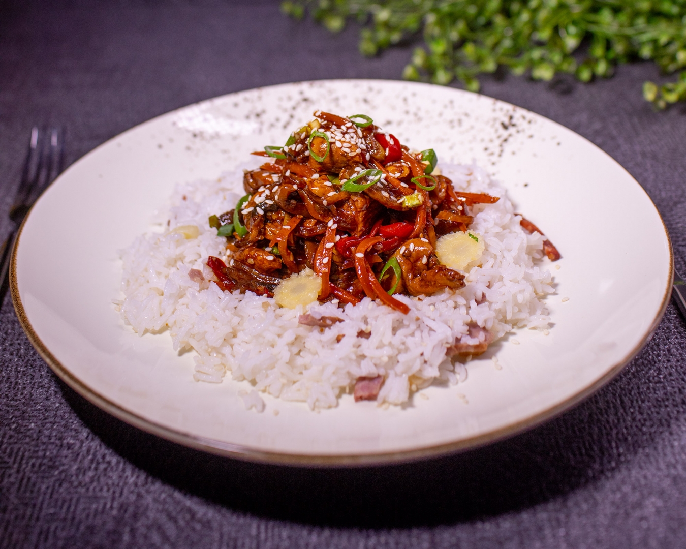 Pui Shanghai si orez basmati cu bacon