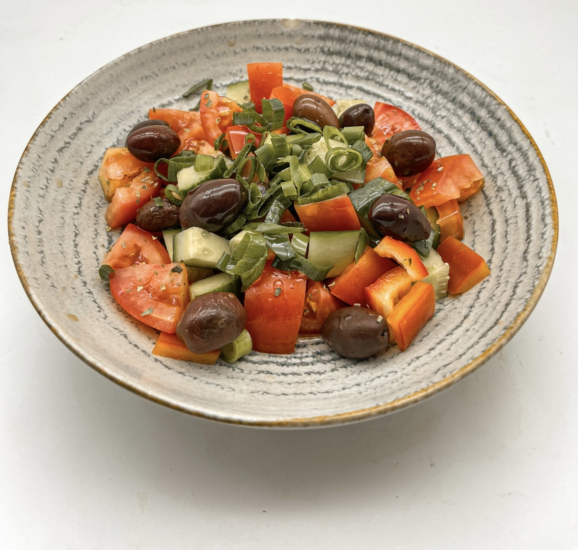 Salata greceasca de post